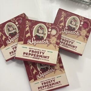 Dr. Squatch Men’s Natural Frosty Peppermint Soap
